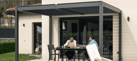 Motorizēta bioklimatiskā pergola